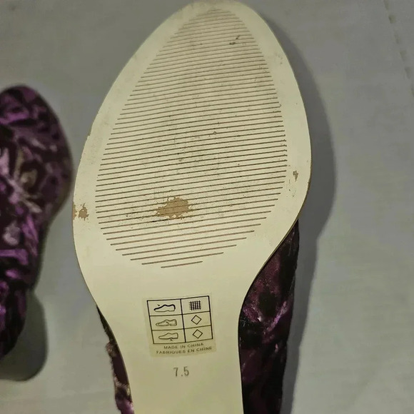 Anthropologie Billy Ella Floral Boho Pink Burn Out Velvet Booties SZ 7.5 - Picture 9 of 13